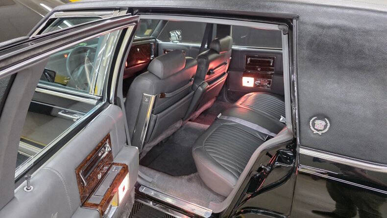 1990 Cadillac Brougham