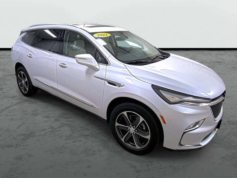 2022 Buick Enclave Essence