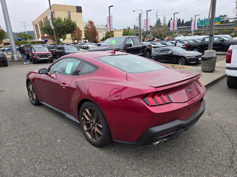 2025 Ford Mustang EcoBoost Premium