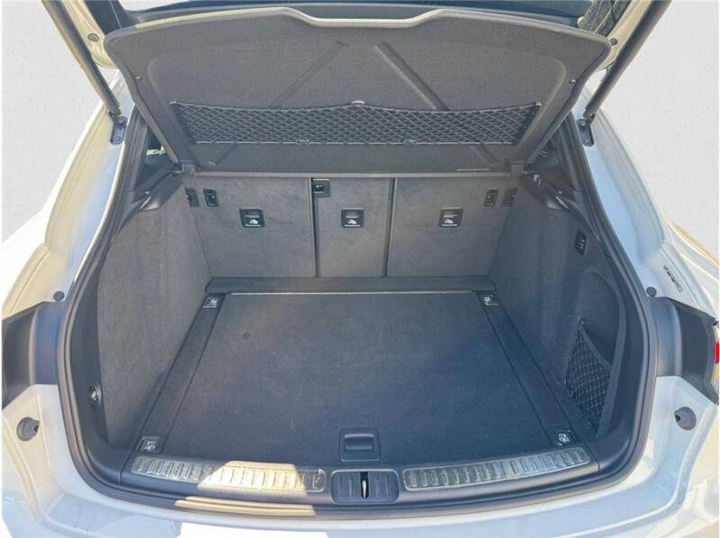 2020 Porsche Macan S