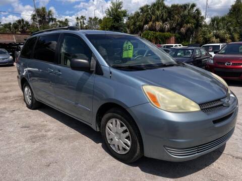 2004 Toyota Sienna for sale at STEECO MOTORS in Tampa FL