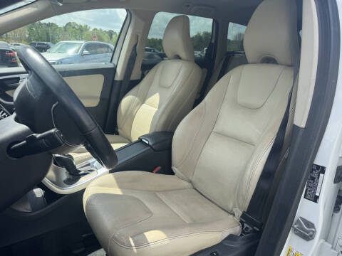 2016 Volvo XC60 T6 Drive-E Platinum