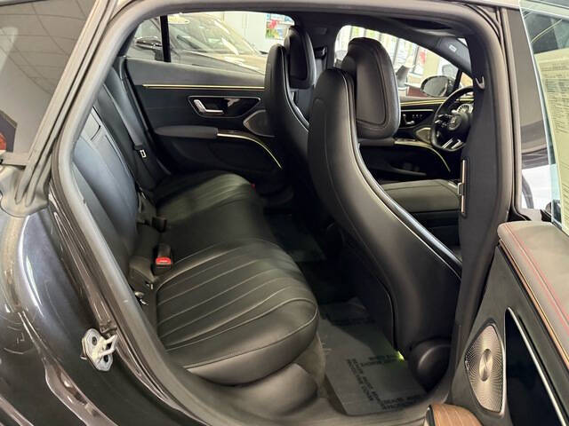 2023 Mercedes-Benz EQS 22