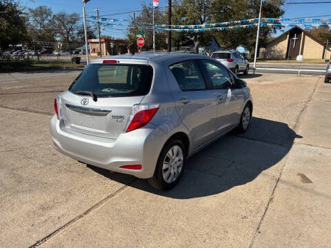 2014 Toyota Yaris 5-Door LE
