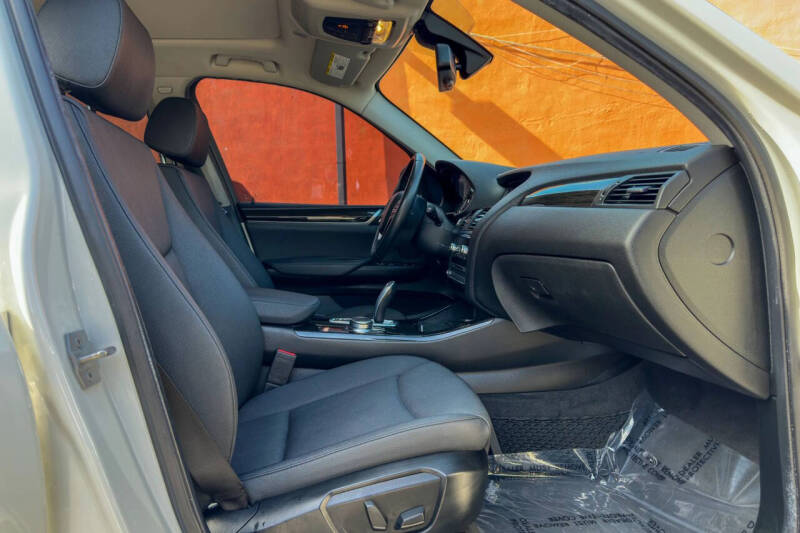 2017 BMW X3 sDrive28i