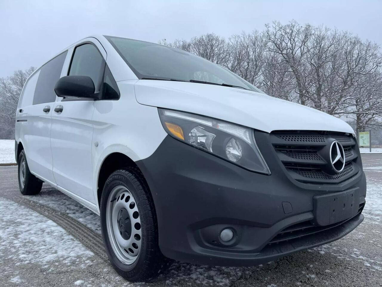 Used mercedes hot sale metris van