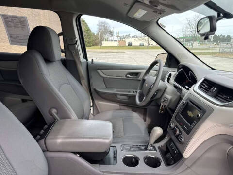 2017 Chevrolet Traverse LS