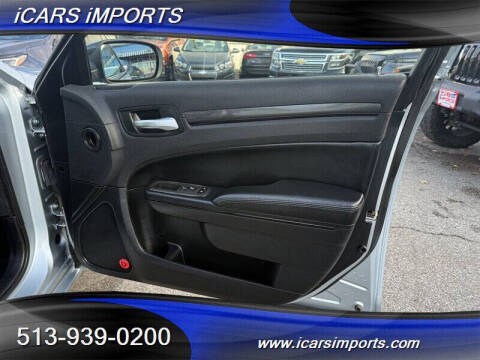 2013 Chrysler 300 Glacier Edition