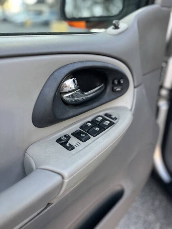 2005 Chevrolet TrailBlazer EXT LT