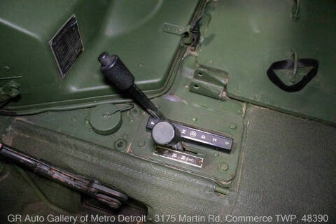 2001 AM General Hummer