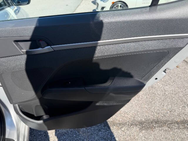 2018 Hyundai Elantra