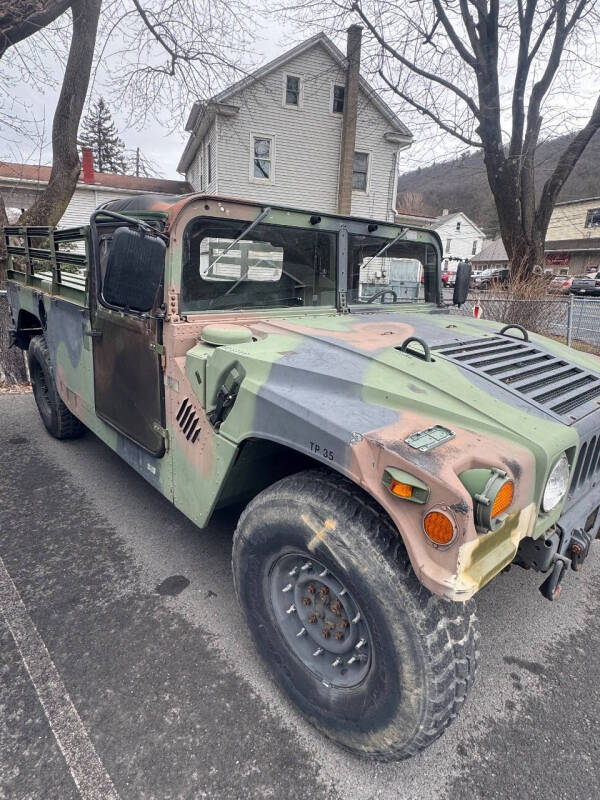 2004 AM General HMMWV