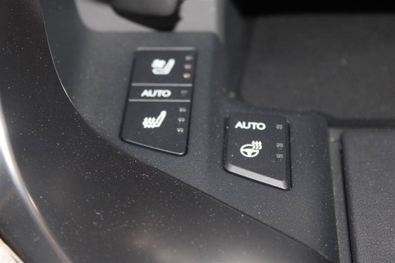 2025 Lexus LX 700h F SPORT Handling