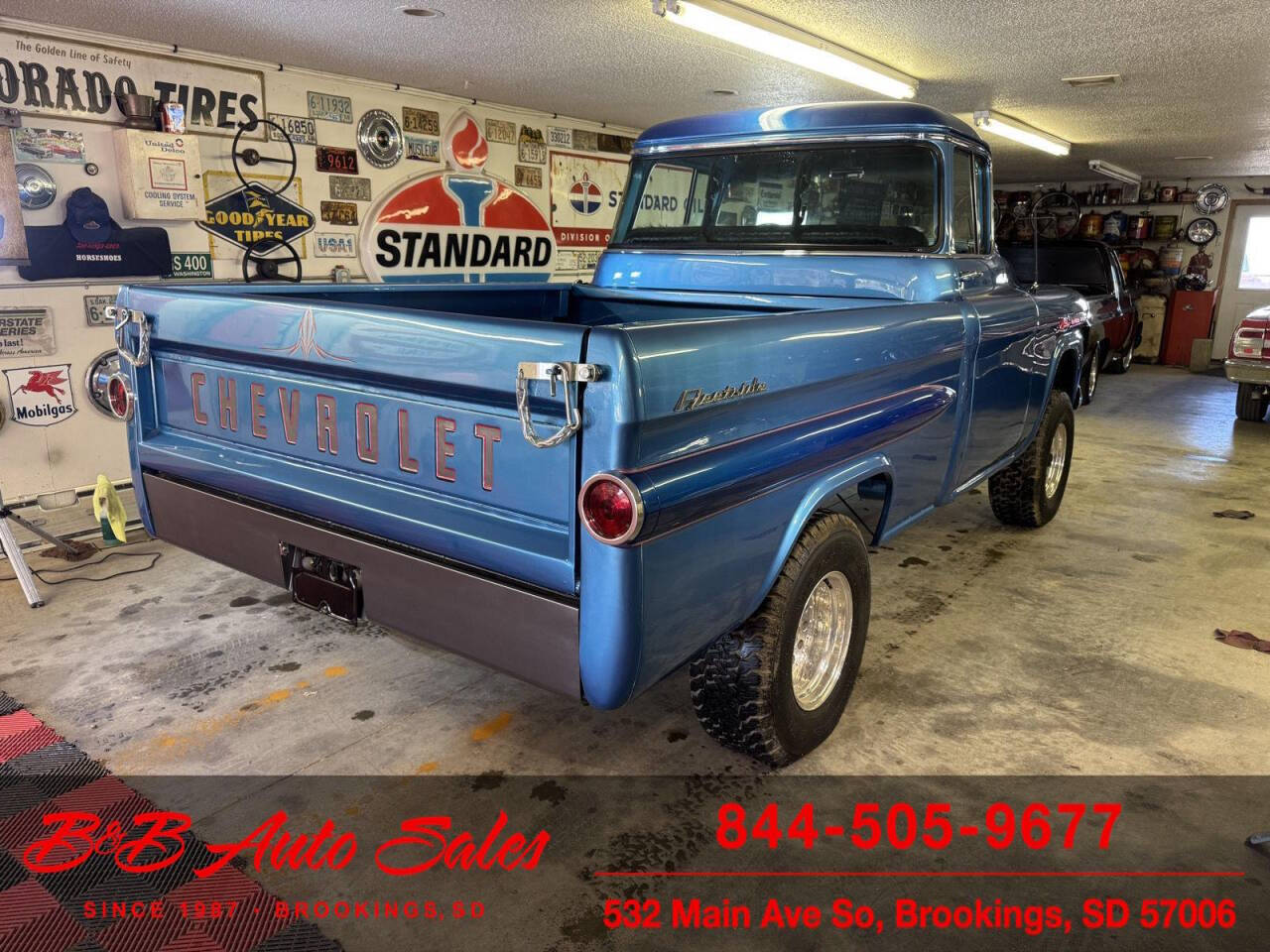 1959 Chevrolet Apache 22