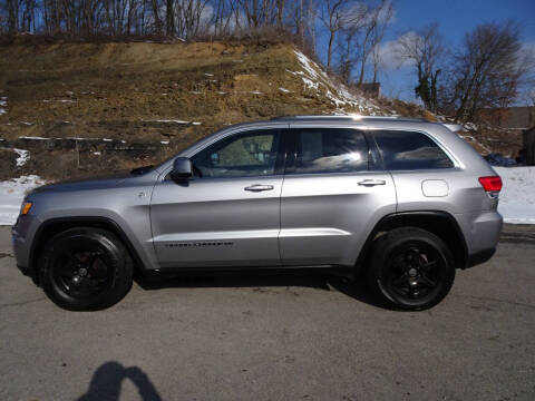 2017 Jeep Grand Cherokee for sale at LYNDORA AUTO SALES in Lyndora PA