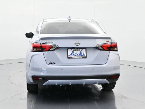 2025 Nissan Versa SR