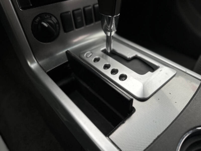 2008 Nissan Pathfinder SE