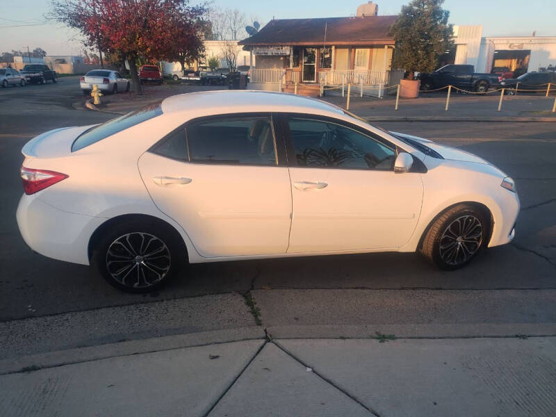 2015 Toyota Corolla S Plus