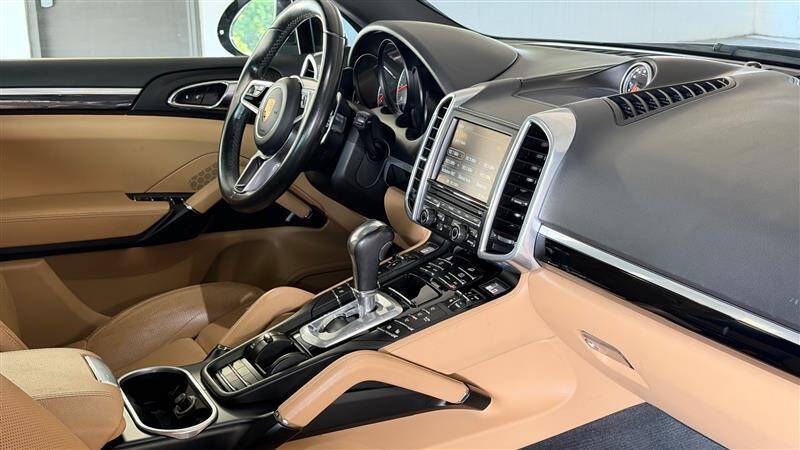 2016 Porsche Cayenne S
