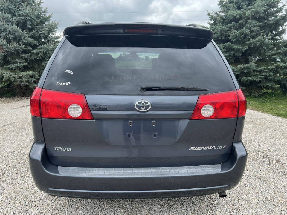 2006 Toyota Sienna for sale at Super Awesome Cars in Middletown, IA