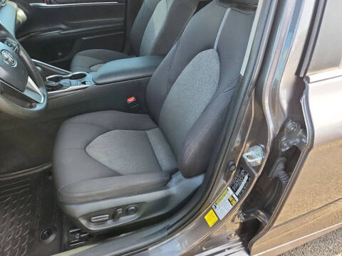 2021 Toyota Camry Hybrid LE