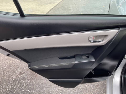 2019 Toyota Corolla LE