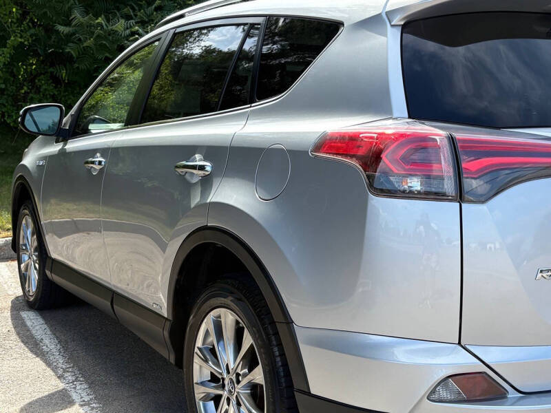 2016 Toyota RAV4 Hybrid Limited