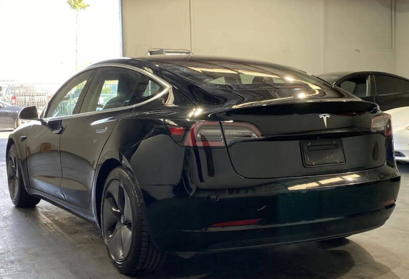 2018 Tesla Model 3 Mid Range