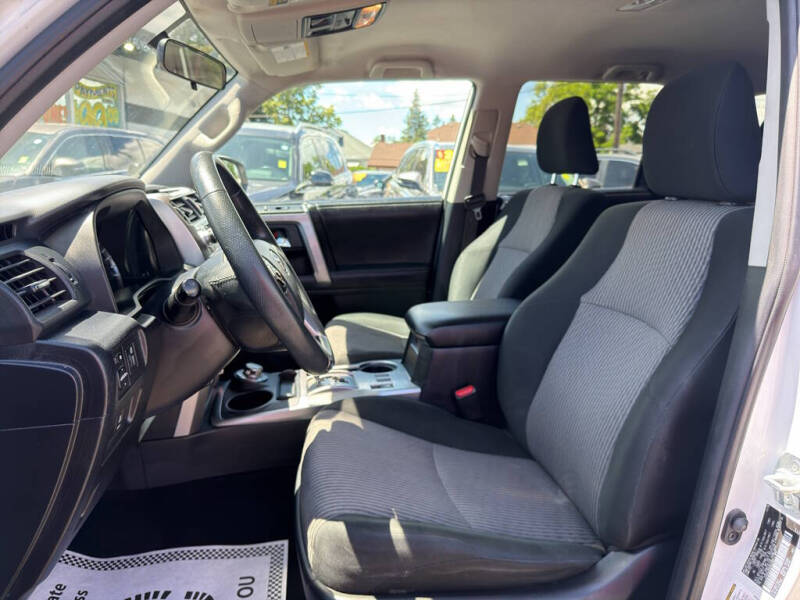 2019 Toyota 4Runner SR5