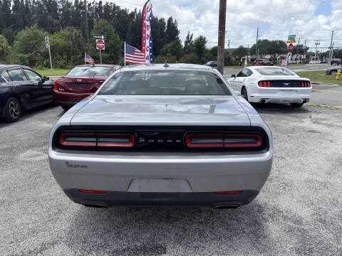 2016 Dodge Challenger SXT