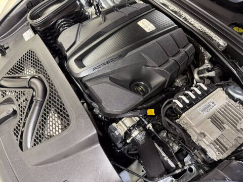 2020 Porsche Macan S