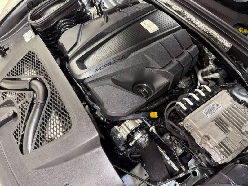 2020 Porsche Macan S