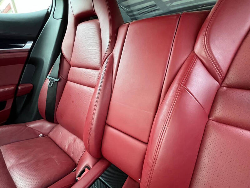 2014 Porsche Panamera 4