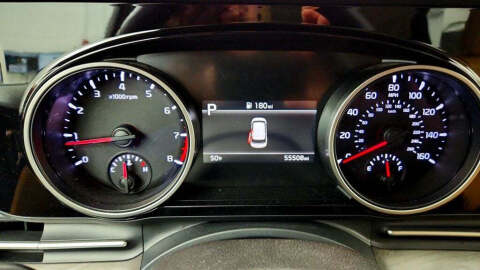 2024 Kia Carnival EX