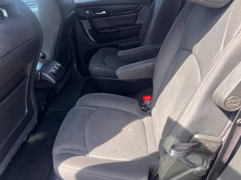 2015 GMC Acadia SLE-2