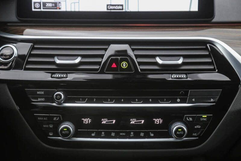 2023 BMW 5 Series 530i