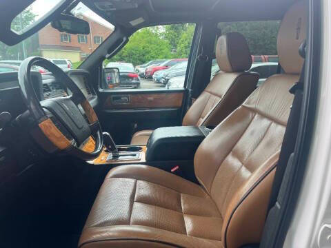 2011 Lincoln Navigator