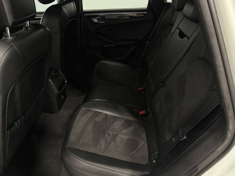 2018 Porsche Macan