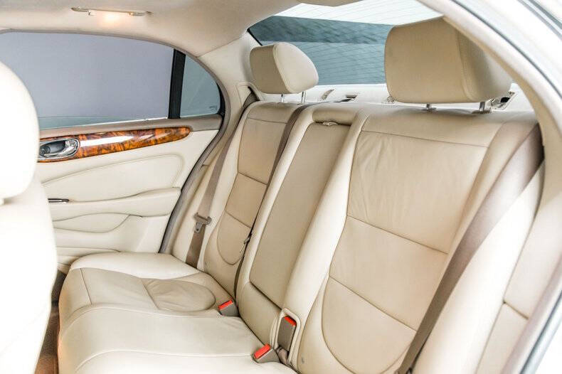 2006 Jaguar XJ-Series XJ8