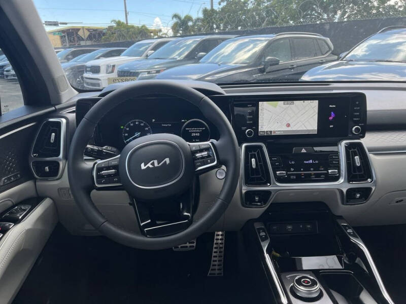 2023 Kia Sorento Plug-In Hybrid SX Prestige