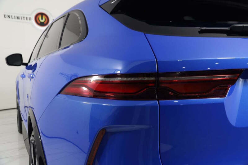 2024 Jaguar F-PACE SVR