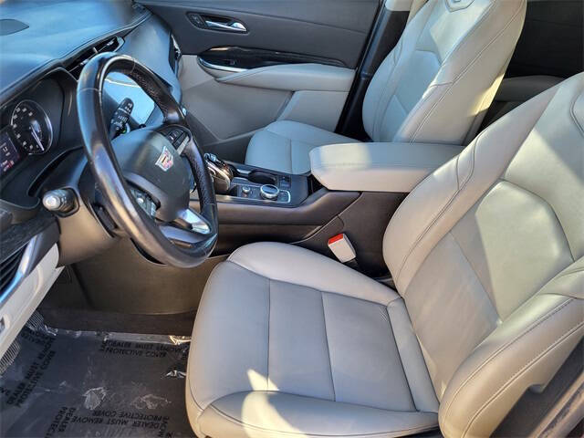 2023 Cadillac XT4 Premium Luxury