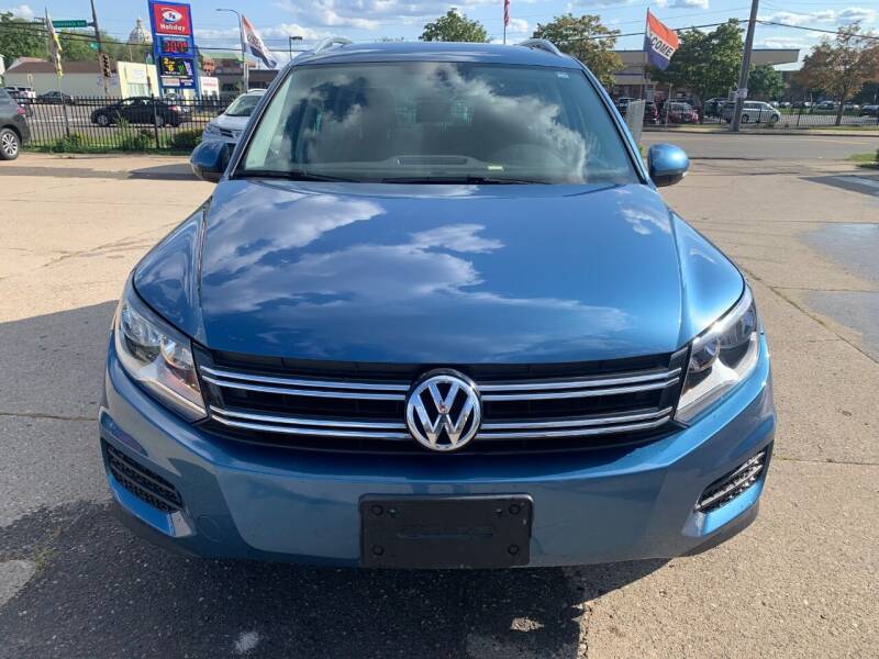 2017 Volkswagen Tiguan for sale at Minuteman Auto Sales in Saint Paul MN