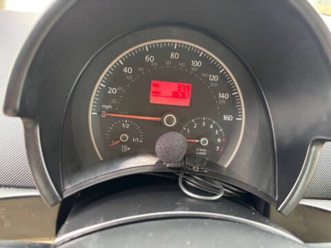 2010 Volkswagen New Beetle