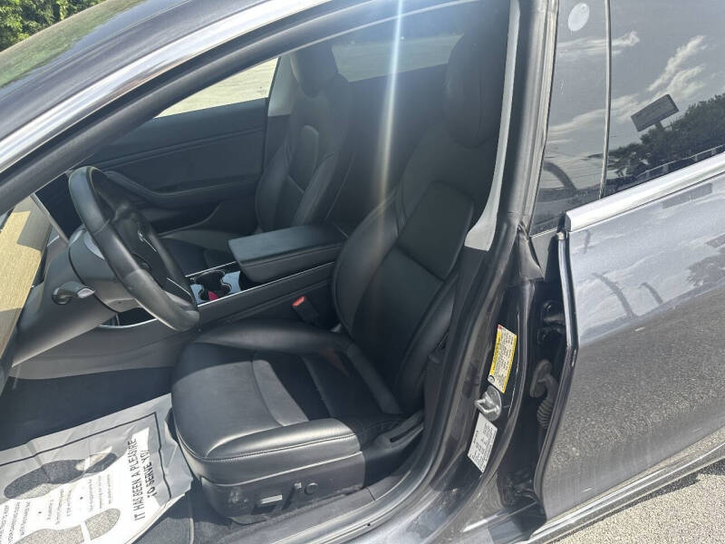 2019 Tesla Model 3 Mid Range