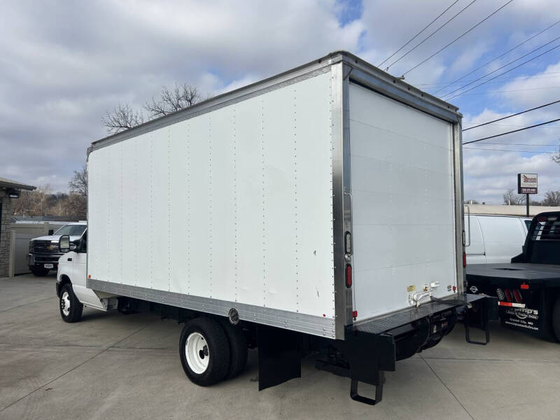 2017 Ford E-Series E-350 SD