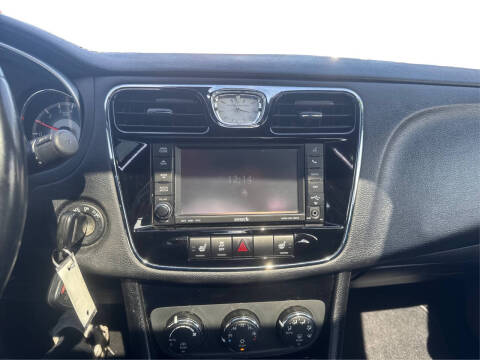 2012 Chrysler 200 Limited