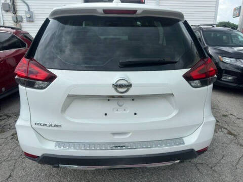 2018 Nissan Rogue SV