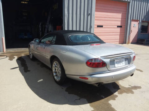 2002 Jaguar XKR