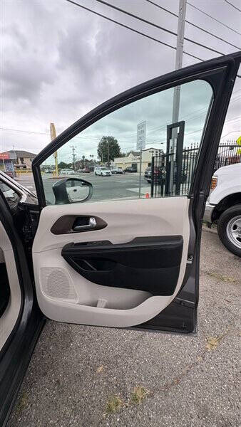 2017 Chrysler Pacifica